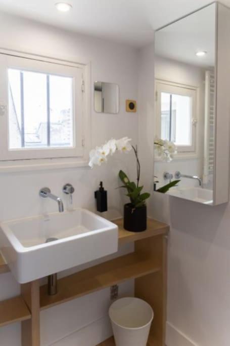 Haut Maraisjolie Duplex 33M2… Paris Luaran gambar